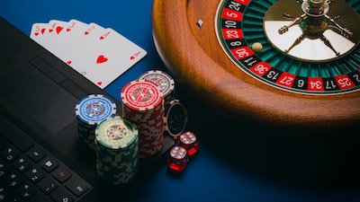 An image capturing the essence of the rise of online betting in Hong Kong